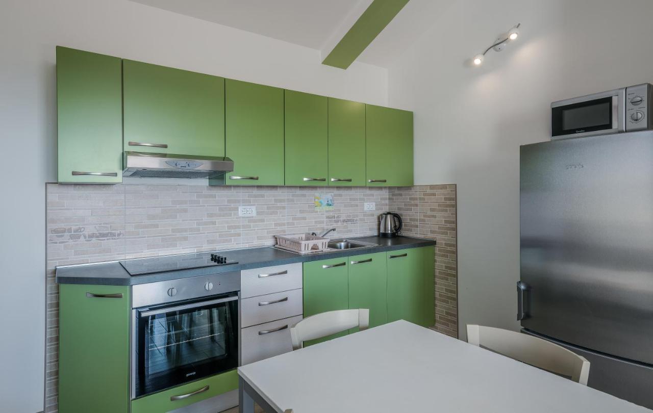 Wabi Sabi Resort & Apartments Brzac Luaran gambar