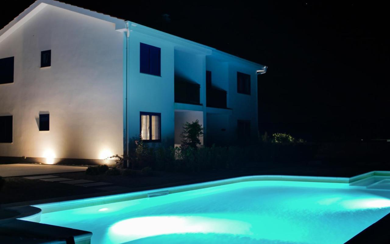 Wabi Sabi Resort & Apartments Brzac Luaran gambar